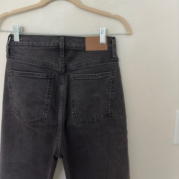 MADEWELL Perfect Vintage Straight Leg Jean Size: 26 - Picture 3 of 4